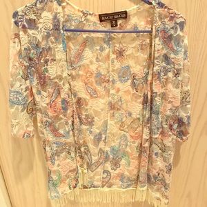 Almost famous lace kimono
